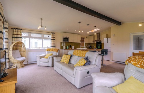 Leiston Cottage | Owls Retreat, Lodge 11