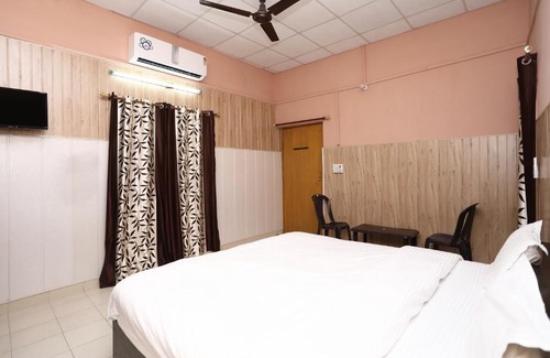 Bigha House | Oxygen Home Stay - Four Bedroom Set
