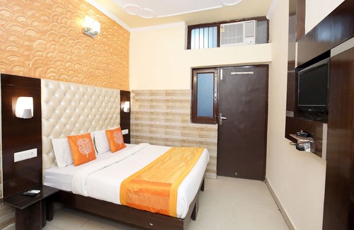 Sector 45 Hotel | OYO 12155 Hotel Awdesh Inn