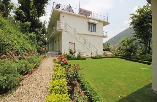 Bhimtal Hotel | OYO 3223 Shiva Solace