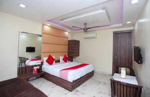 Bhopal Hotel | OYO 81037 Hotel Shree Madhav Regency