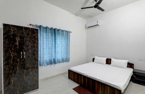 Shahganj Hotel | OYO 81236 Royal Ivory Banquet