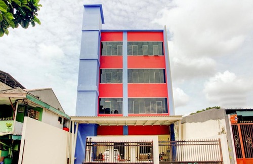 Senen Hotel | OYO 90141 3a Syariah