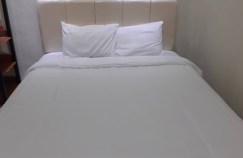 Sidoarjo Hotel | OYO 90299 Corner Guest House