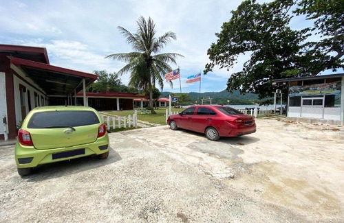 Kota Belud Hotel | OYO 90317 Ambong Bay Resthouse