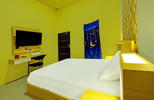 Bantaeng Hotel | OYO 91857 Callista Homestay Near RSUD Prof. Dr. H. M. Anwar Makkatutu