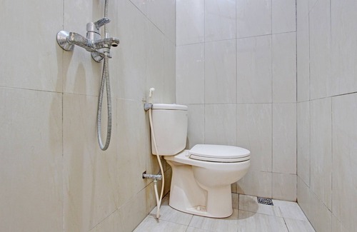 Central Yogyakarta Hotel | OYO 92201 Nayo Homestay Syariah