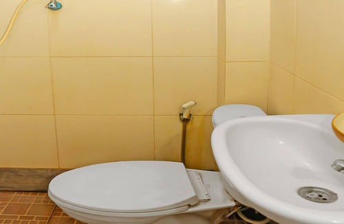 Tangerang Hotel | OYO 92469 Hotel Sahabat