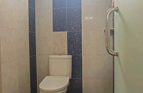 East Jakarta Hotel | OYO 92656 Jati Residence Pulo Gadung