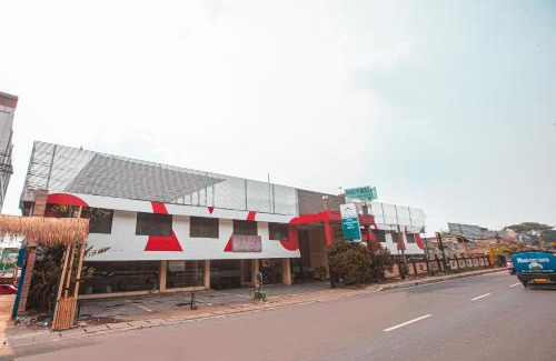 Cibinong Hotel | OYO 94759 Hotel Taman Cibinong