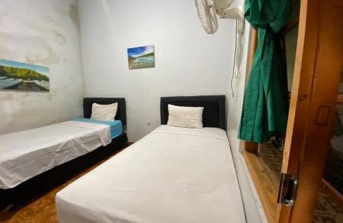 Semarapura Hotel | OYO 94783 Wakasih Homestay