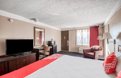 Wadsworth Hotel | OYO Hotel Wadsworth OH I-76