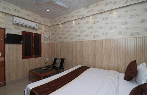 Lucknow Hotel | OYO Hotel YB Continental
