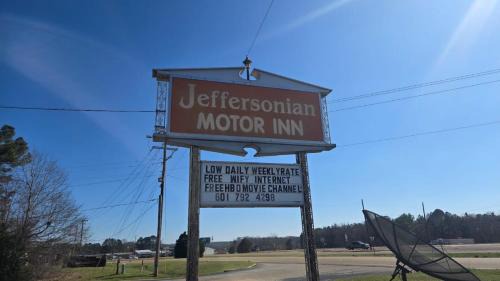 Prentiss Hotel | OYO Jeffersonian Motor Inn