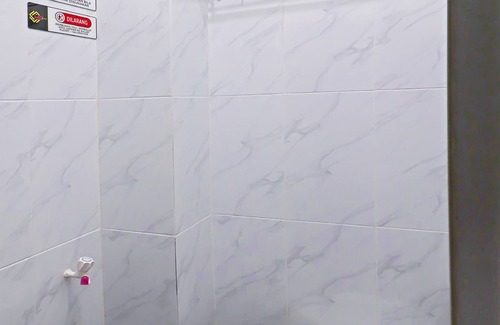 Jambi Hotel | OYO Life 92691 Mc Kost Syariah