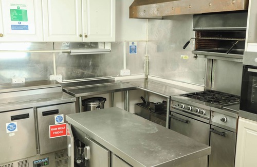 Uttoxeter Hotel | OYO Meadows Way Guest House