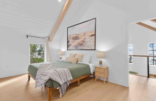 Gaspereaux House | Oyster Creek Chalet 2