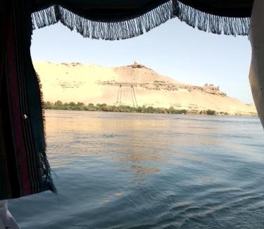 Aswan Boat Rental | Ozzy Tourism