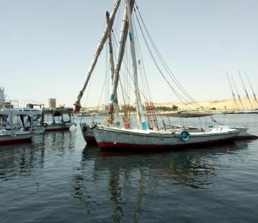Aswan Boat Rental | Ozzy Tourism