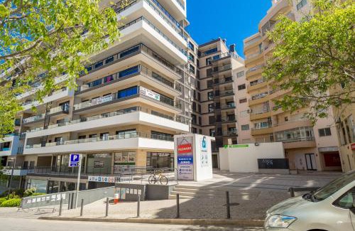 Praia da Rocha Apartment | Pé na Areia Alojamento Local Portimão