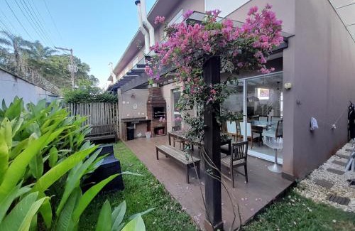 Boicucanga Beach Villa | Pé na areia em Boiçucanga condominio Aquamarine - perto de Maresias e Camburi