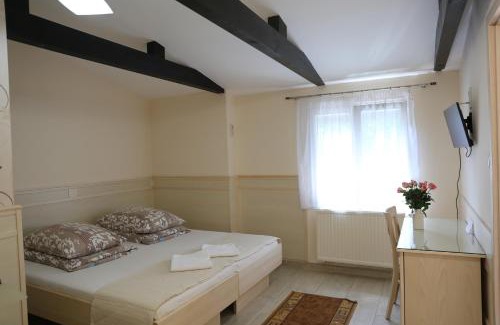 Debrecen House | Péterfia Panzió