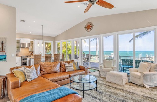 Marathon House | P04 - Spectacular 6 bedroom, 6 bath home is a rare beach front beauty with.