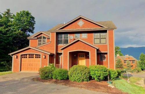 Bethlehem Villa | P5 Ski-in Ski-out rare find Presidential View single family with garage pool table ping pong