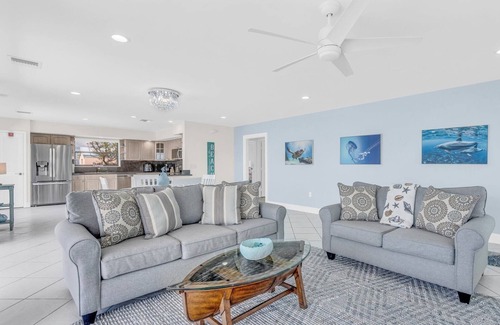 Marathon House | P76 - Meticulous 2 bed, 2 bath home with stunning open water views!