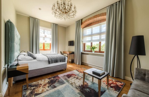Olsztynek House | Pałac Warlity