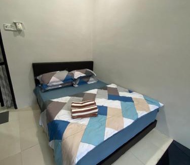 Kampung Kelang Sagu House | Pa&Ma HomeStay Kulim 4R3B fully aircond