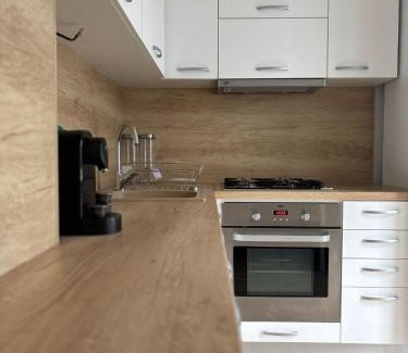 Sever Apartment | PA - Peaceful Parkside Apartment