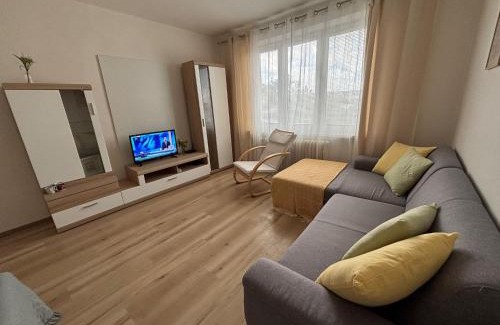 Sever Apartment | PA - Peaceful Parkside Apartment