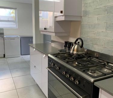 Paarl Apartment | Paarl Crystal Family Home