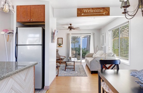 North Pacific Beach Cottage | Pacific Beach Cottage w/backyard & parking