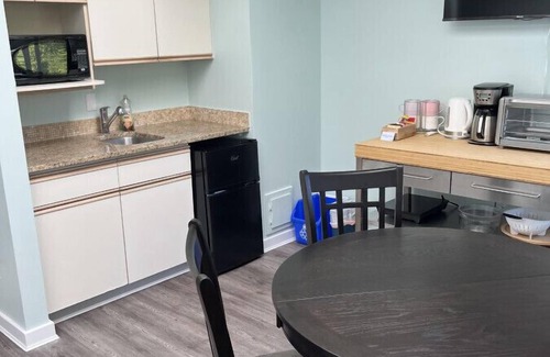 Regional District of Nanaimo Apartment | Pacific Shores - 2 Bdrm Oceanfront Unit with deck