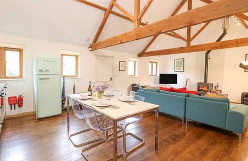 Chediston Cottage | PACKWAY BARN, pet friendly, character holiday cottage in Halesworth