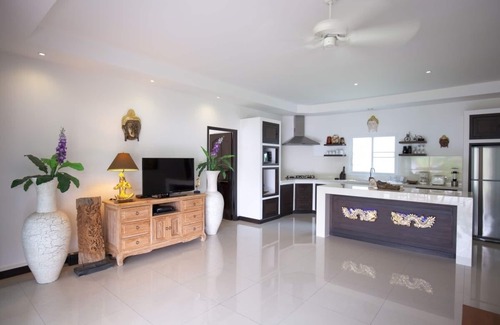 Rawai Villa | Pacotte 3BR private pool villa & garden