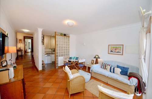 Sao Martinho do Porto Apartment | Paddle - Sea view apartment with 3 pools, tennis & squash court