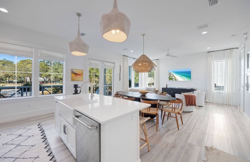Seagrove Beach House | Paddleboard*Dock to Fish*Golf Cart*Pool