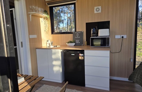 Wesburn House | Paddock & Peak by Tiny Away