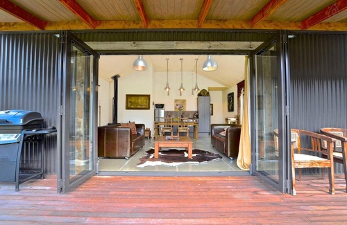 Gibbston House | Pagan Vines Vineyard Accommodation
