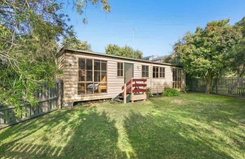 Aireys Inlet House | Painkalac Bliss I Pet Friendly Escape & Walk to the Beach