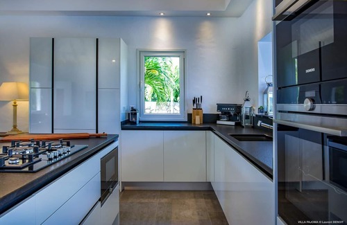 Lurin Villa | Pajoma in Lurin by Personal Villas - Gorgeous Swimming Pool, Surrounding Patios