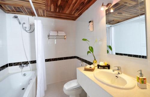 Pakse Hotel | Pakse hotel & Restaurant