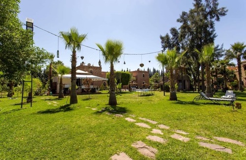 Sidi Abdallah Ghiat Villa | Palais Ghiat