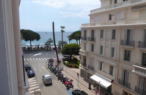 Cannes City Centre Apartment | PALAIS MIRAMAR CROISETTE