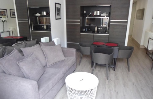 Cannes City Centre Apartment | PALAIS MIRAMAR CROISETTE