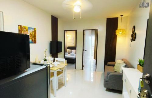 Puerto Princesa City Centre Apartment | Palawan Luxury 2BR Condo with Pool, Gym & Parking - B1 5Kunzite
