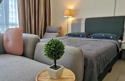 Taman Mount Austin Apartment | Palazio Studio Mount Austin Near Toppen Ikea Homestay By Jynest